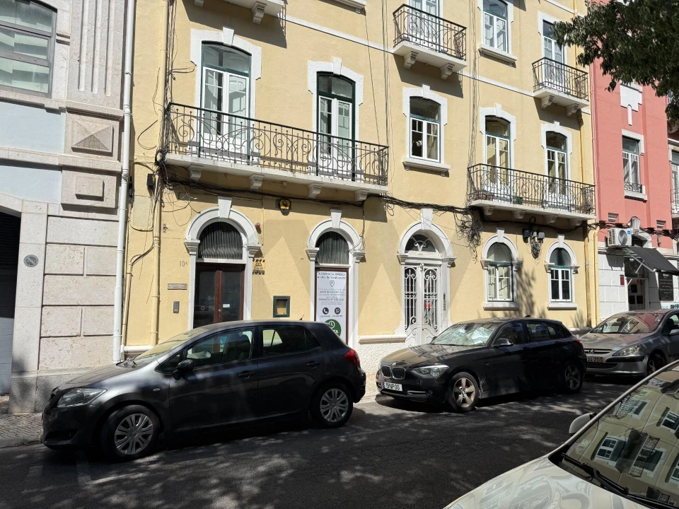 Loja para Arrendamento em Avenidas Novas Foto 31
