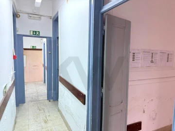 Loja para Arrendamento em Avenidas Novas