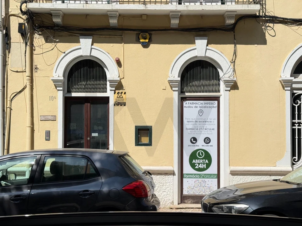 Loja para Arrendamento em Avenidas Novas Foto 32