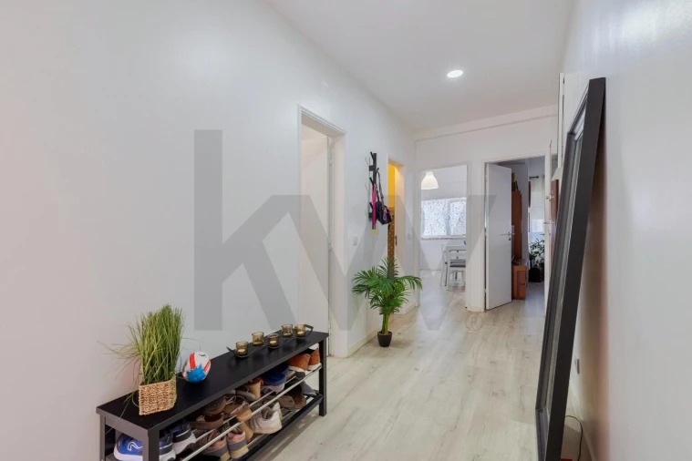 Apartamento T2 para Venda em Amora Foto 3