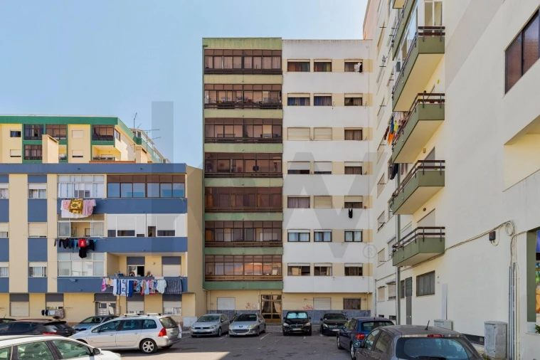 Apartamento T2 para Venda em Amora Foto 27