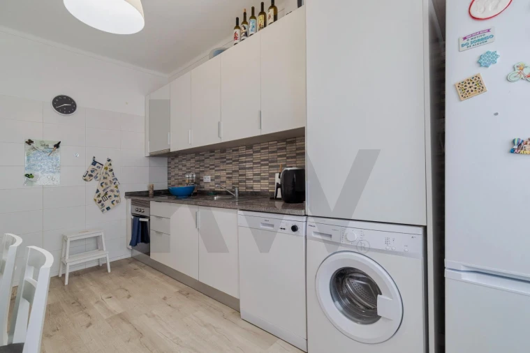 Apartamento T2 para Venda em Amora Foto 10