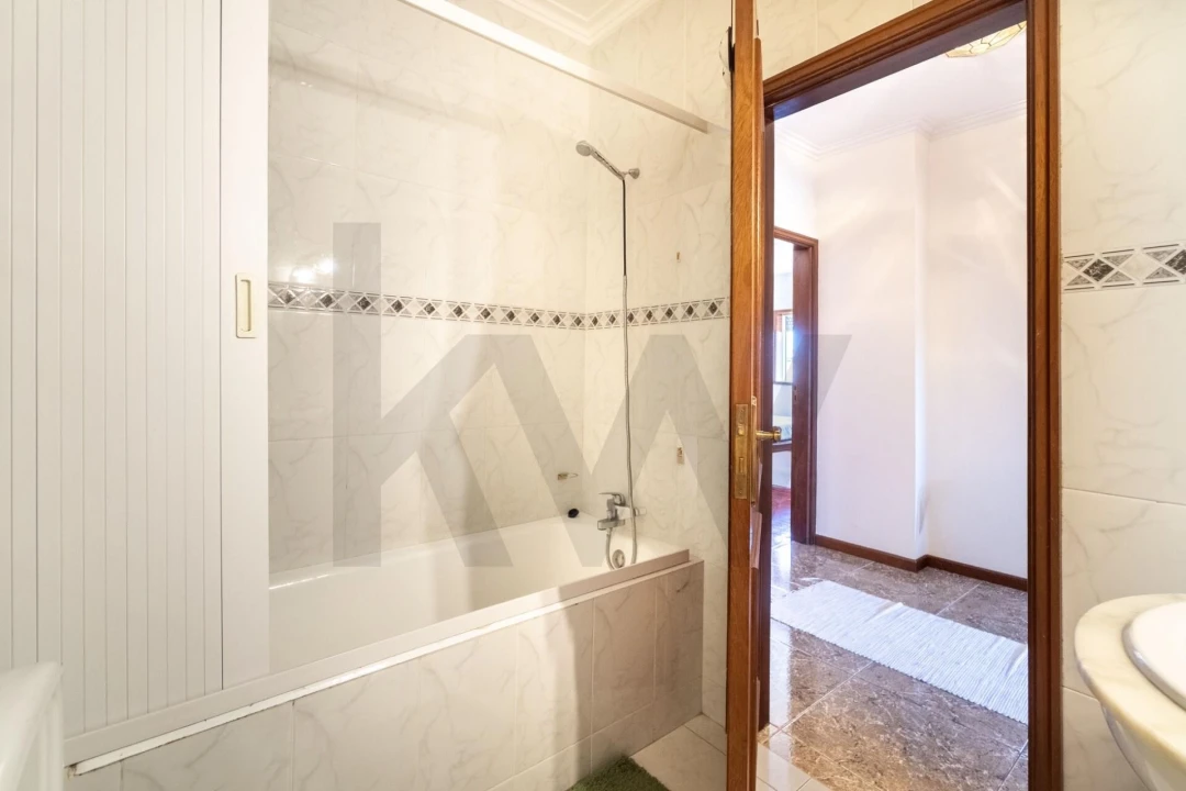 Apartamento T3 para Venda em Santa Maria da Feira, Travanca, Sanfins e Espargo Foto 28
