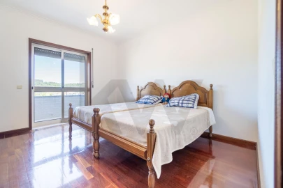 Apartamento T3 para Venda em Santa Maria da Feira, Travanca, Sanfins e Espargo