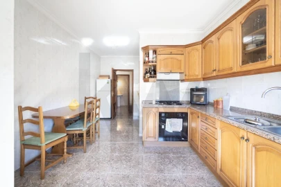 Apartamento T3 para Venda em Santa Maria da Feira, Travanca, Sanfins e Espargo