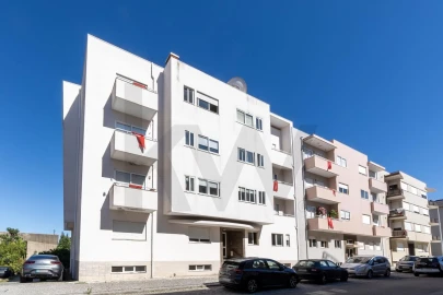 Apartamento T3 para Venda em Santa Maria da Feira, Travanca, Sanfins e Espargo