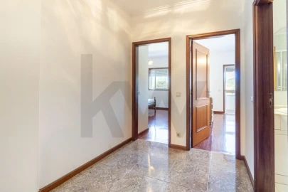 Apartamento T3 para Venda em Santa Maria da Feira, Travanca, Sanfins e Espargo