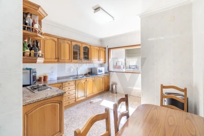 Apartamento T3 para Venda em Santa Maria da Feira, Travanca, Sanfins e Espargo