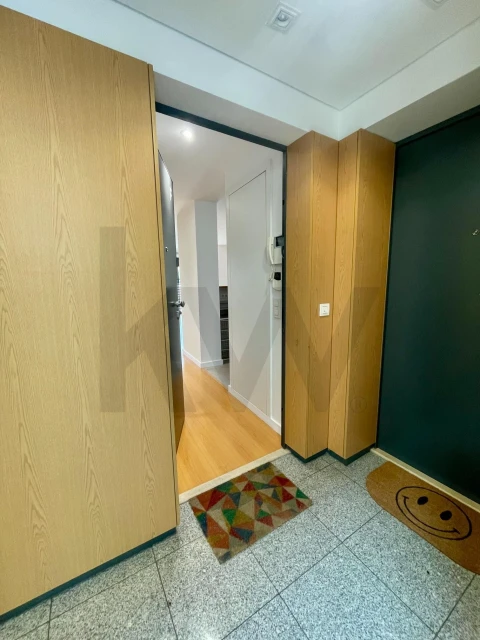 Apartamento T1 para Arrendamento em Santa Maria Maior