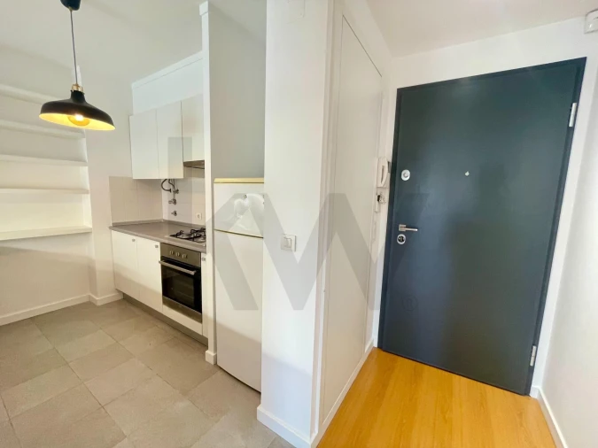 Apartamento T1 para Arrendamento em Santa Maria Maior Foto 11