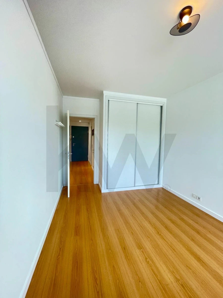 Apartamento T1 para Arrendamento em Santa Maria Maior Foto 23