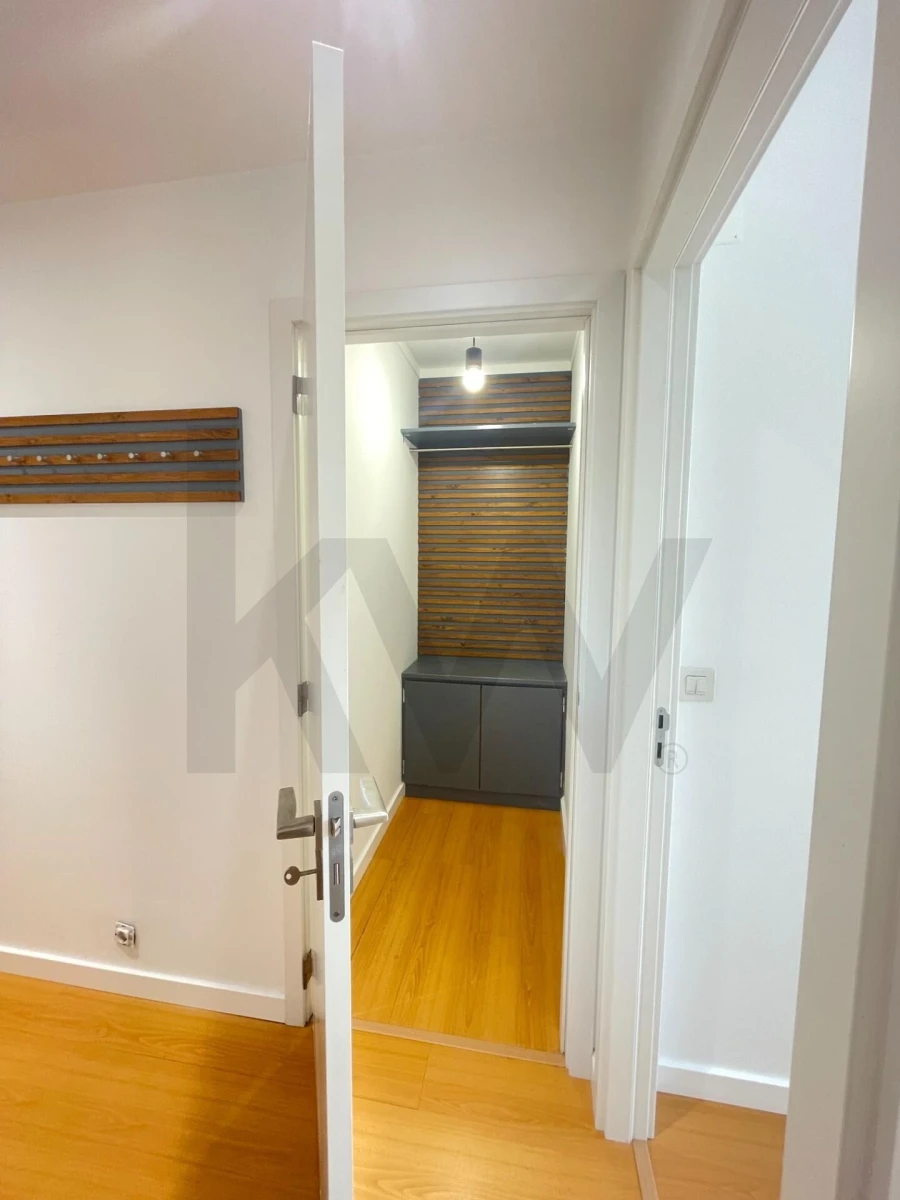 Apartamento T1 para Arrendamento em Santa Maria Maior Foto 21