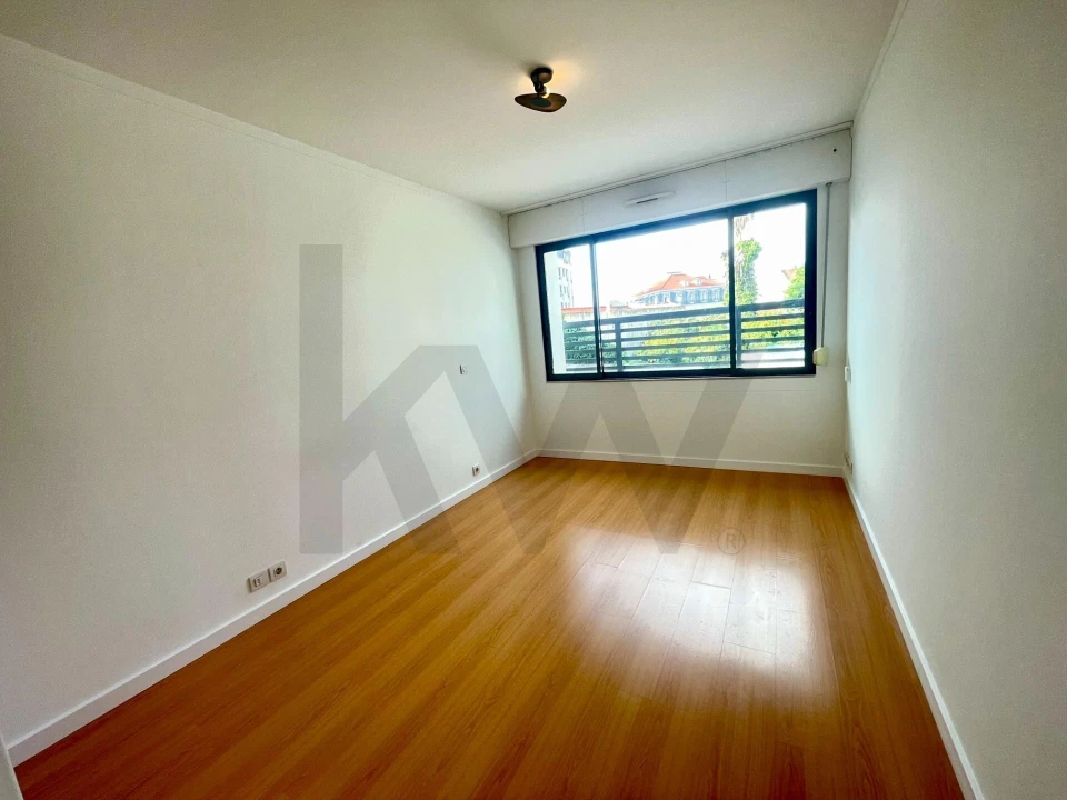 Apartamento T1 para Arrendamento em Santa Maria Maior Foto 7