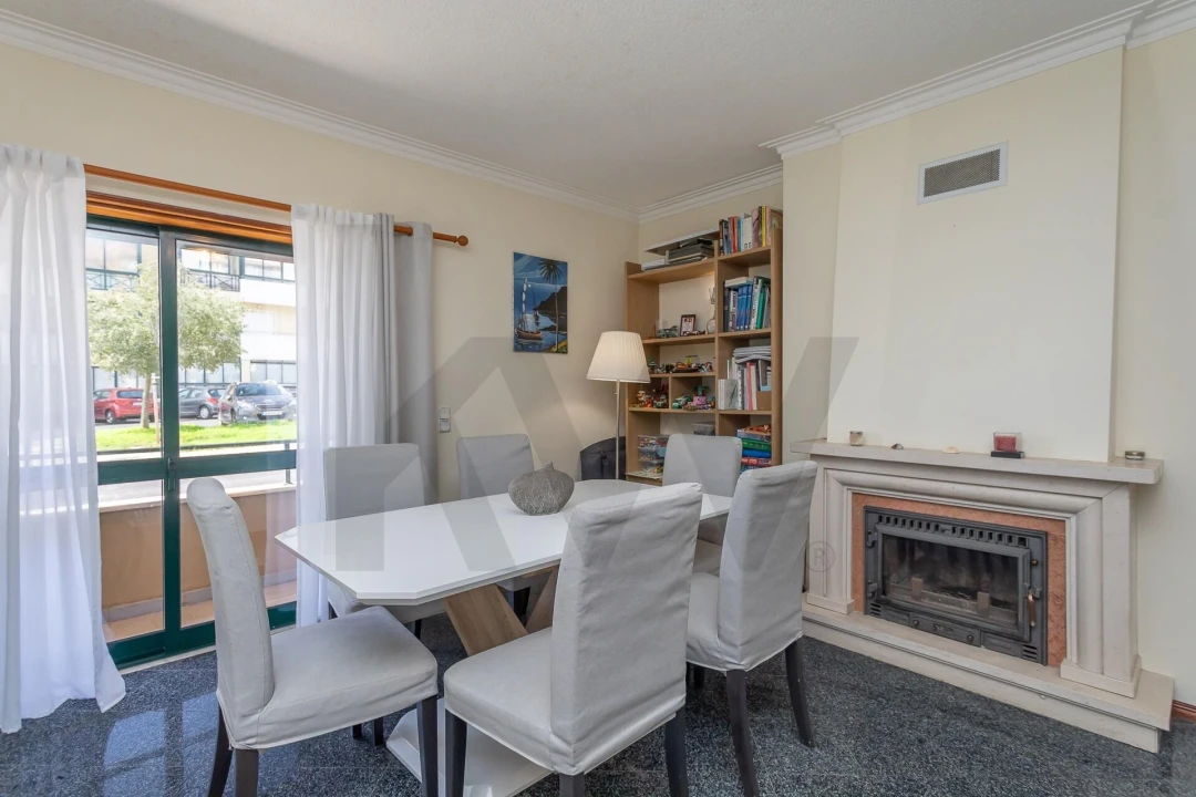 Apartamento T2 para Venda em São Domingos de Rana Foto 5