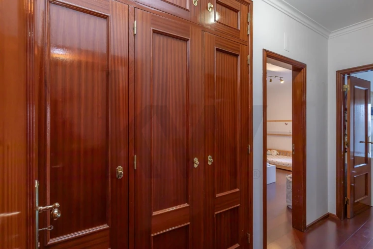 Apartamento T2 para Venda em São Domingos de Rana Foto 8
