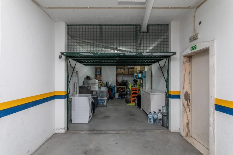 Apartamento T2 para Venda em São Domingos de Rana Foto 37