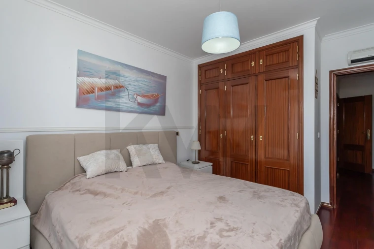 Apartamento T2 para Venda em São Domingos de Rana Foto 15