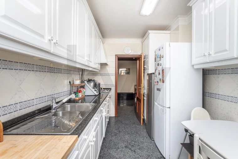 Apartamento T2 para Venda em São Domingos de Rana Foto 23