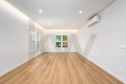 Apartamento T2 para Venda em Venteira