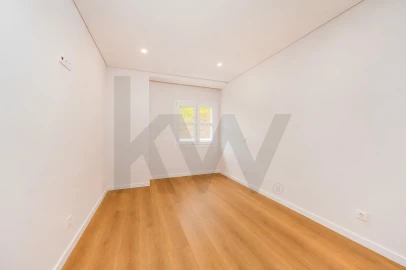 Apartamento T2 para Venda em Venteira