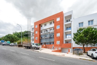 Apartamento T2 para Venda em Venteira