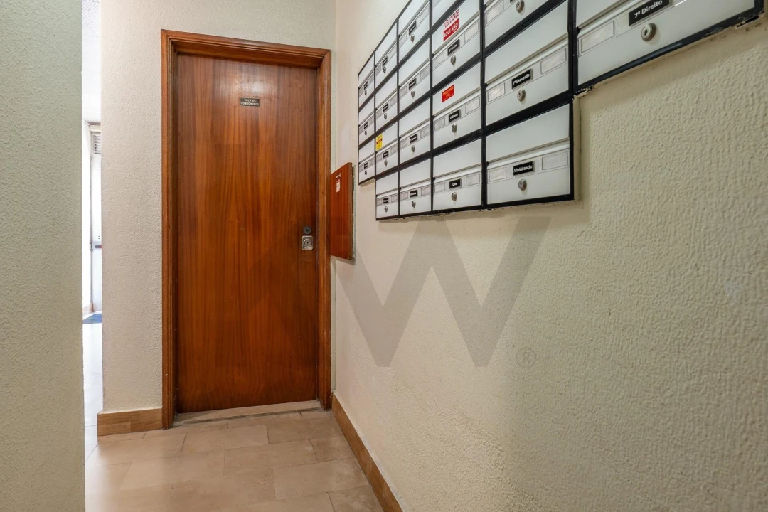 Apartamento T5 para Venda em Encosta do Sol Foto 26