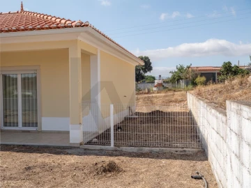Moradia T3 para Venda em Fraguas