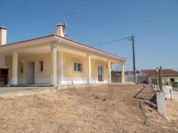 Moradia T3 para Venda em Fraguas