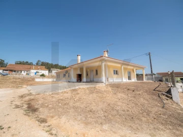 Moradia T3 para Venda em Fraguas