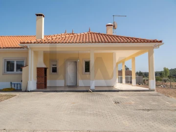 Moradia T3 para Venda em Fraguas