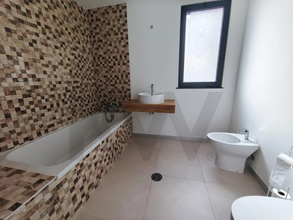Apartamento T2 para Venda em Caniço Foto 21