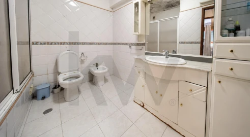Apartamento T2 para Venda em Loures