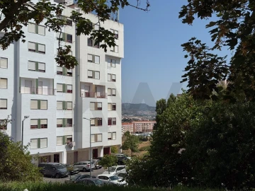 Apartamento T2 para Venda em Loures