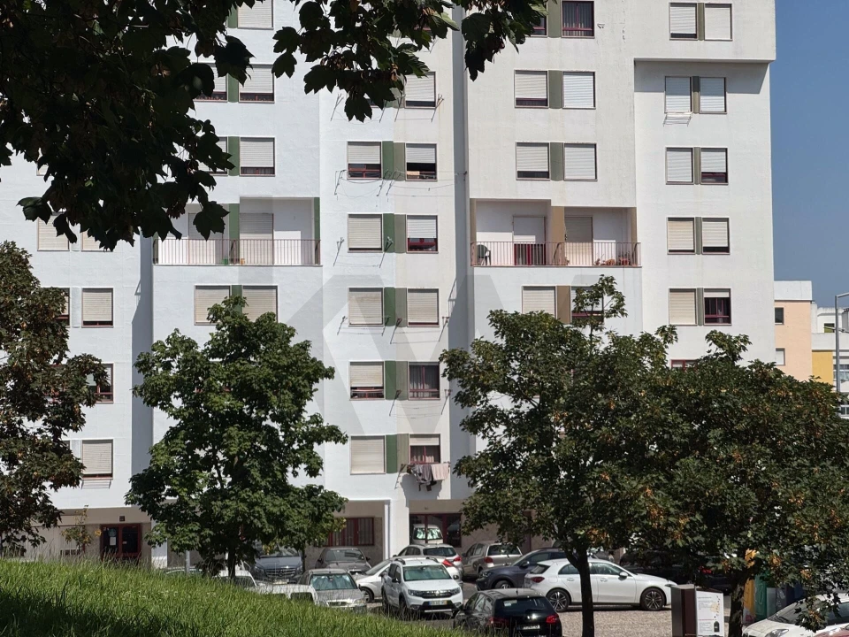 Apartamento T2 para Venda em Loures Foto 13