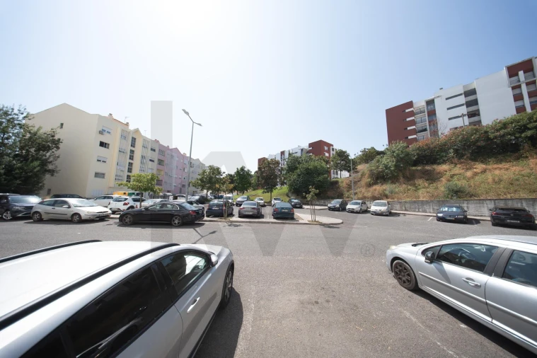 Apartamento T2 para Venda em Loures Foto 15