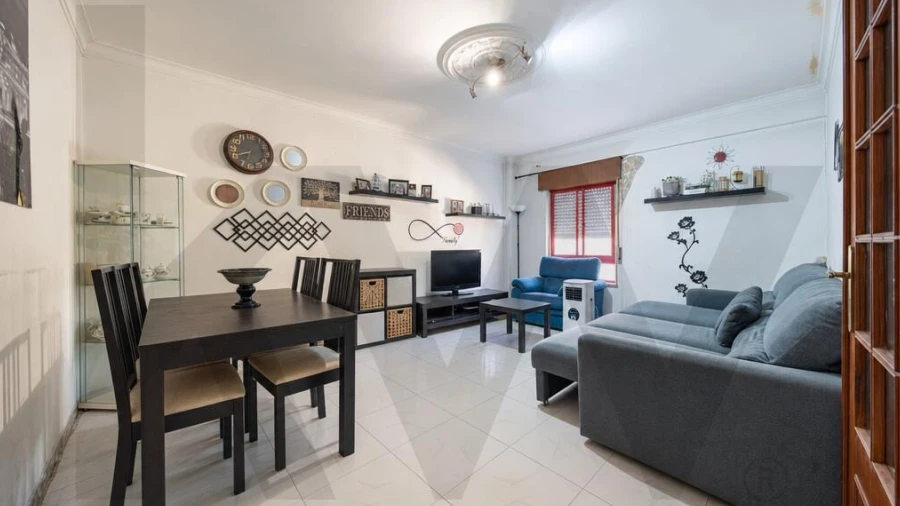 Apartamento T2 para Venda em Loures