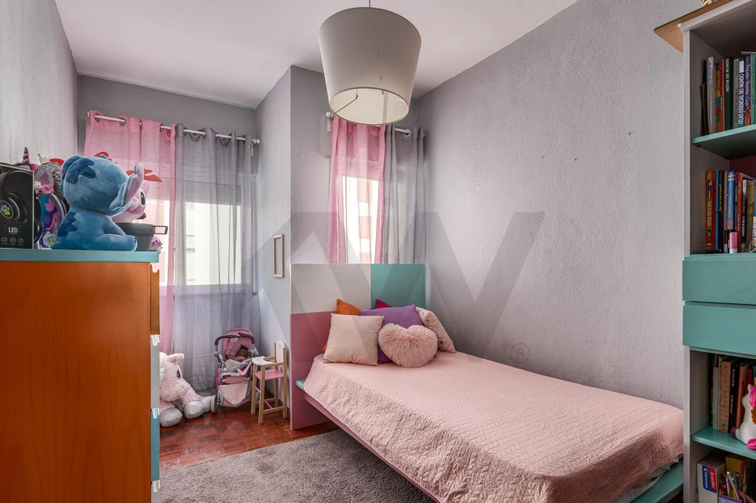Apartamento T2 para Venda em Póvoa de Santa Iria e Forte da Casa Foto 14