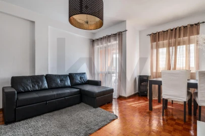 Apartamento T2 para Venda em Póvoa de Santa Iria e Forte da Casa