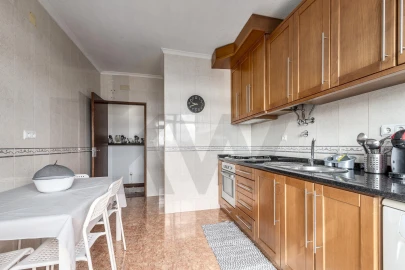 Apartamento T2 para Venda em Póvoa de Santa Iria e Forte da Casa