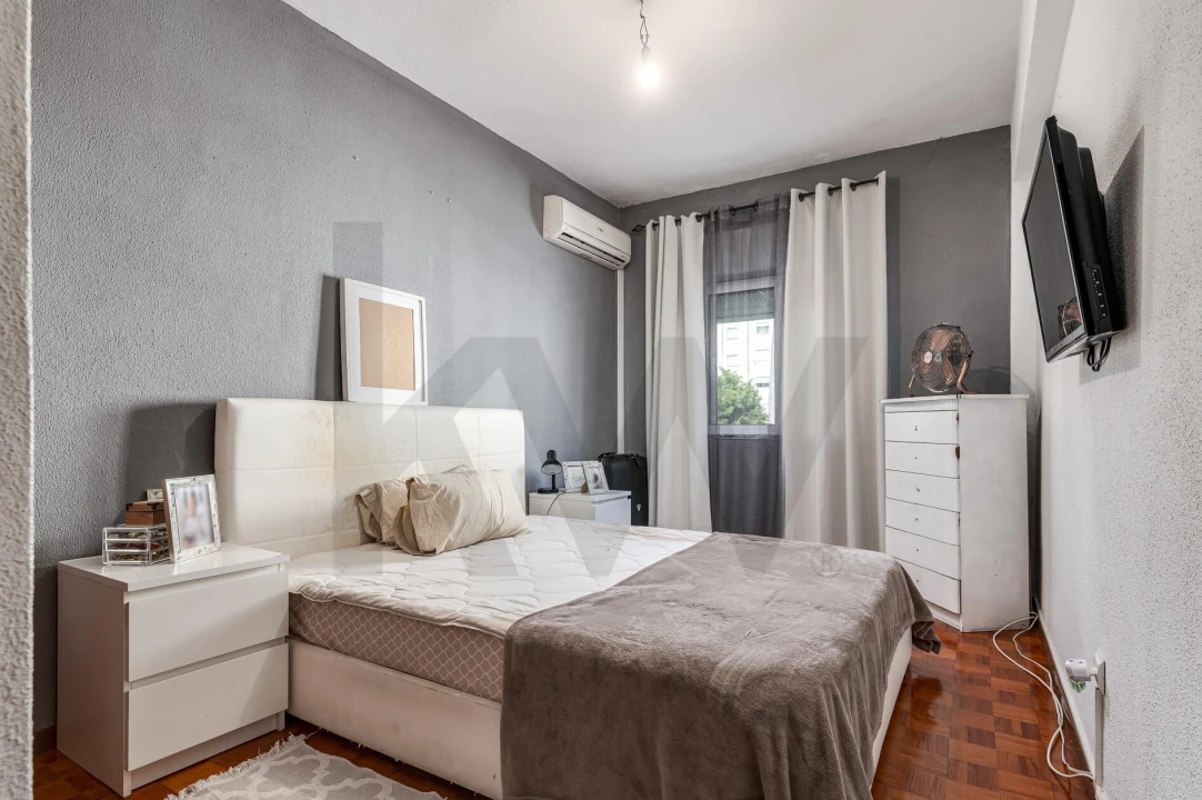 Apartamento T2 para Venda em Póvoa de Santa Iria e Forte da Casa Foto 11
