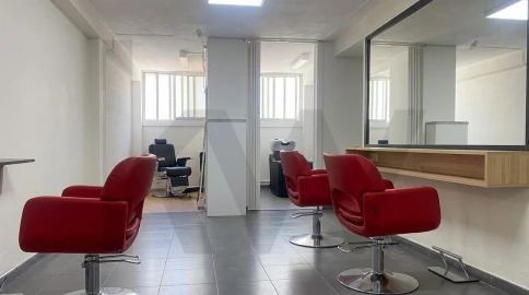 Loja para Arrendamento em Carcavelos e Parede