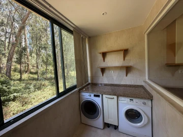 Apartamento T4 para Arrendamento em Carnaxide e Queijas
