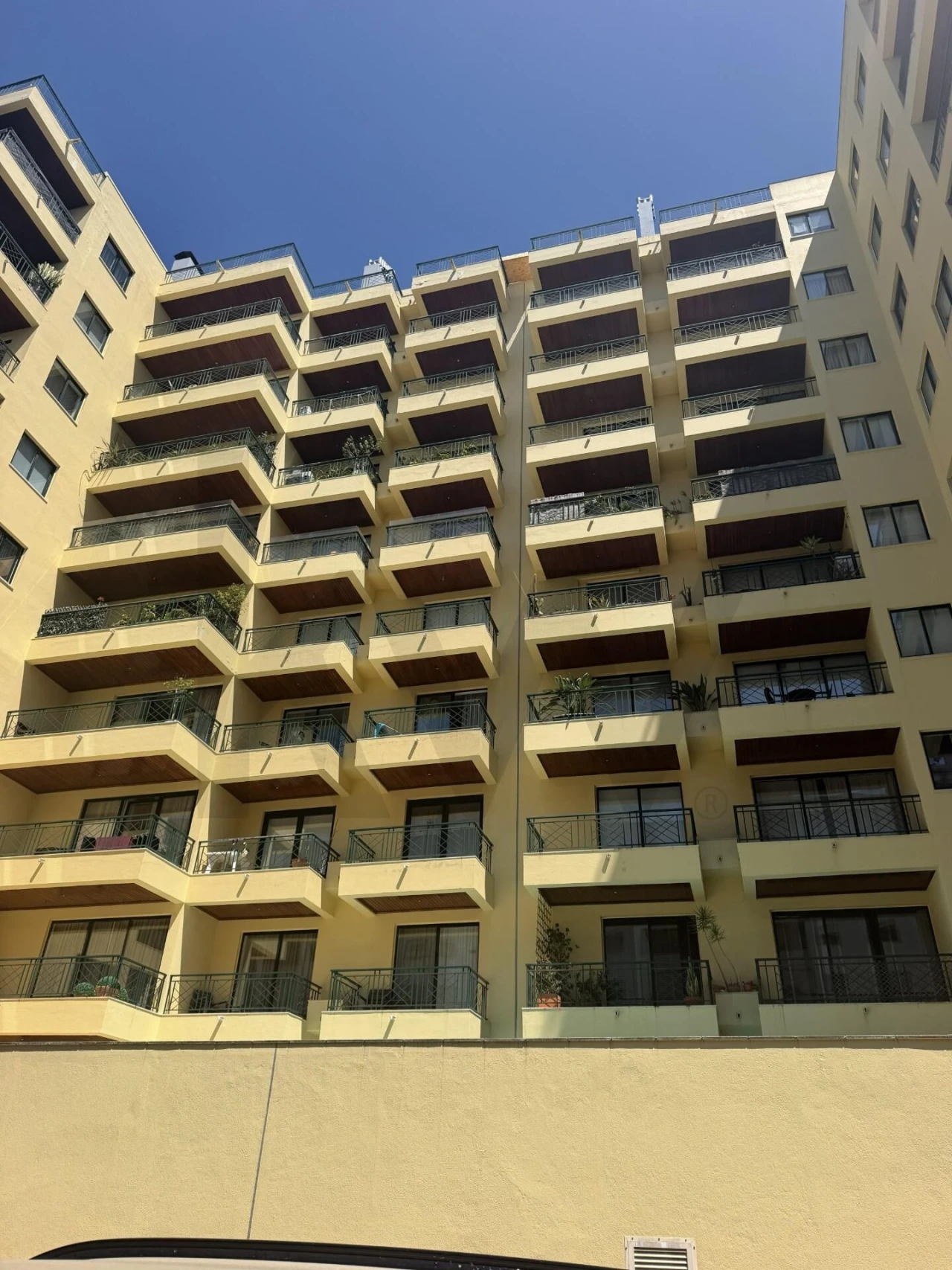 Apartamento T4 para Arrendamento em Carnaxide e Queijas Foto 1