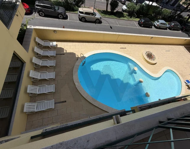 Apartamento T4 para Arrendamento em Carnaxide e Queijas Foto 2