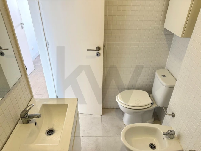 Apartamento T1 para Arrendamento em Arroios Foto 13