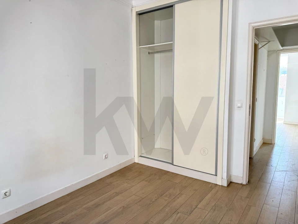 Apartamento T1 para Arrendamento em Arroios Foto 10