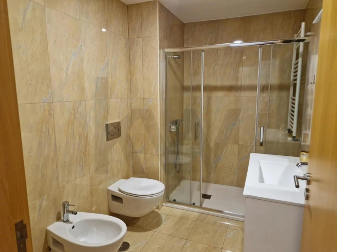 Apartamento T3 para Arrendamento em São Vitor (Braga) Foto 10