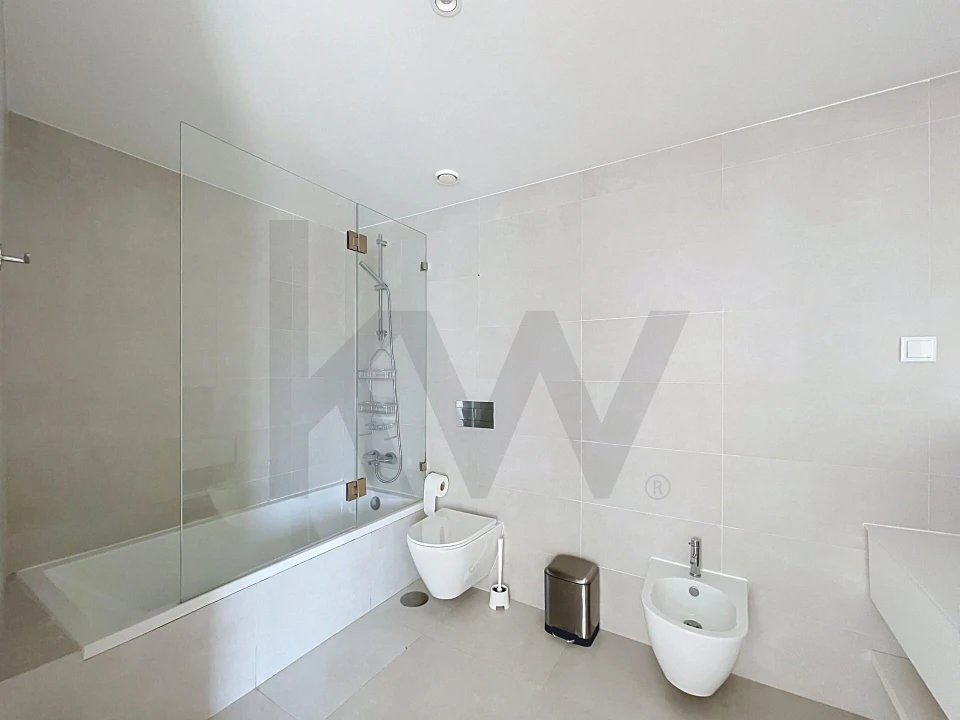 Apartamento T1 para Arrendamento em São Vicente Foto 24