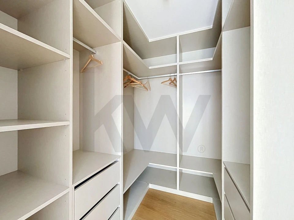Apartamento T1 para Arrendamento em São Vicente Foto 26