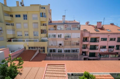 Apartamento T2 para Arrendamento em Algés, Linda-A-Velha e Cruz Quebrada-Dafundo